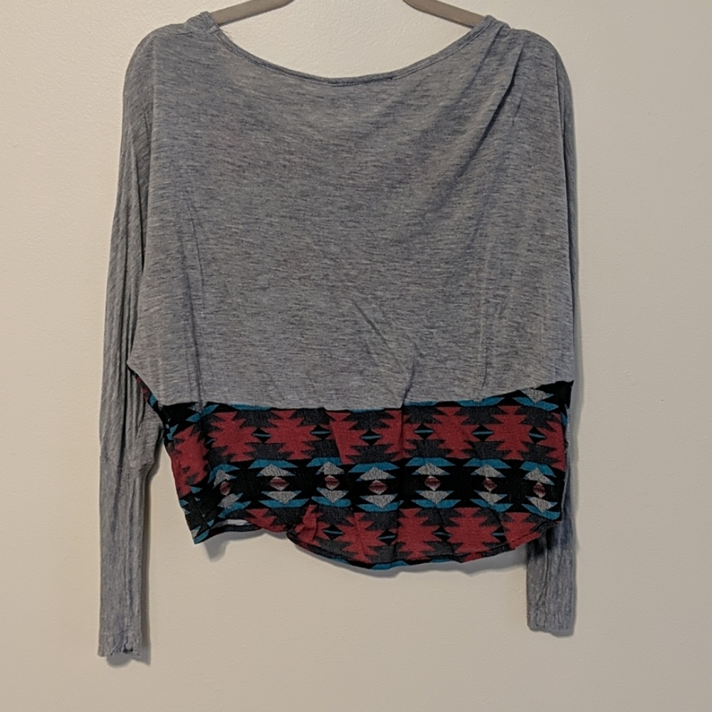 Patterned top - Picture 4 of 4